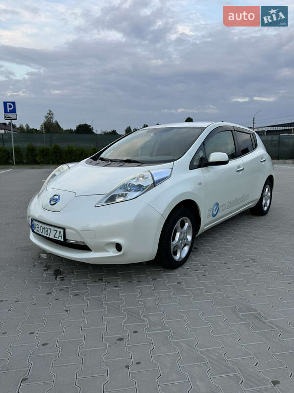 Хэтчбек Nissan Leaf 2011 в Виннице