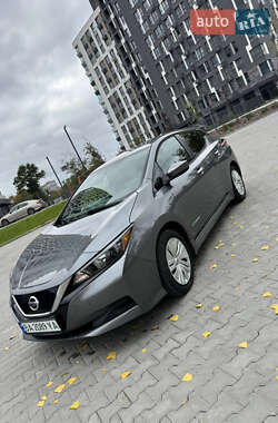 Хетчбек Nissan Leaf 2018 в 