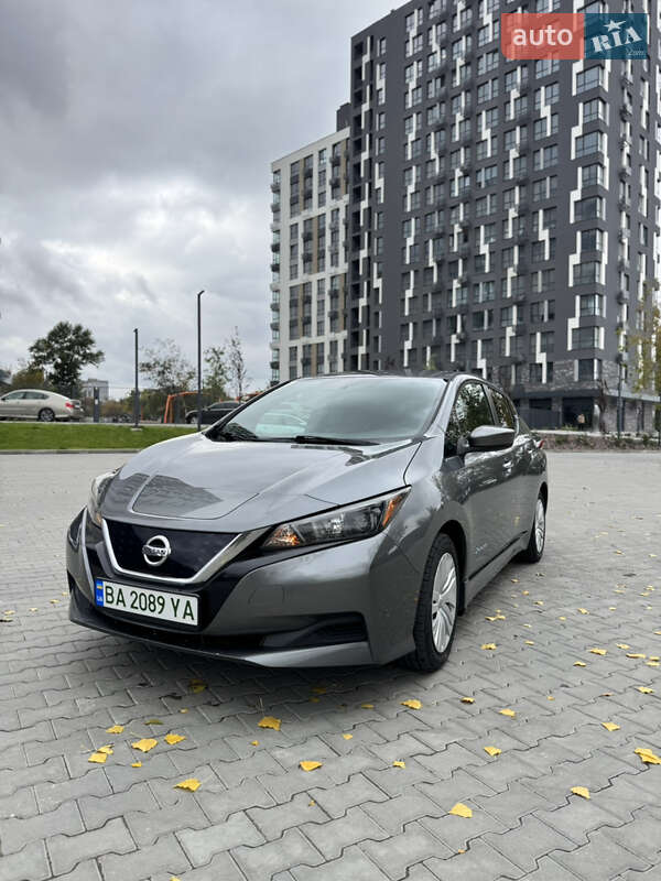 Хэтчбек Nissan Leaf 2018 в Кропивницком фото 19 Хэтчбек Nissan Leaf 2018 в Кропивницком