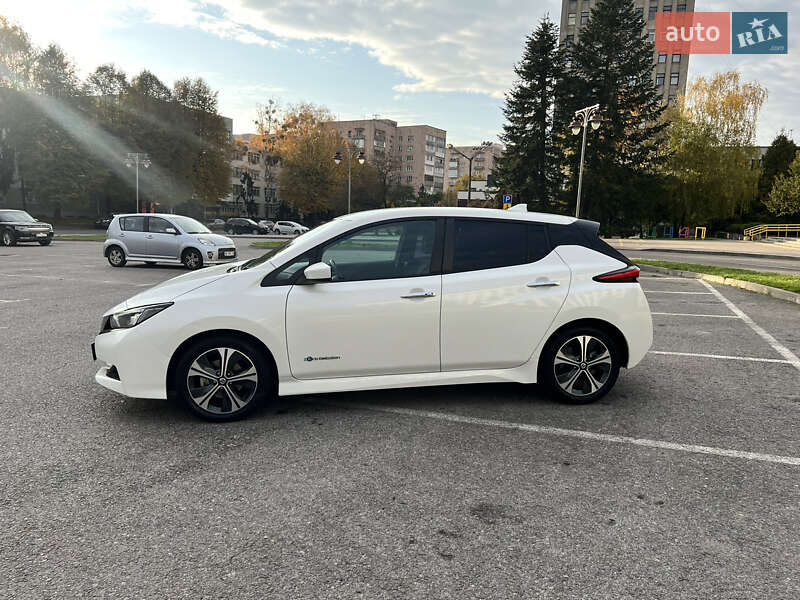 Хэтчбек Nissan Leaf 2018 в Ровно