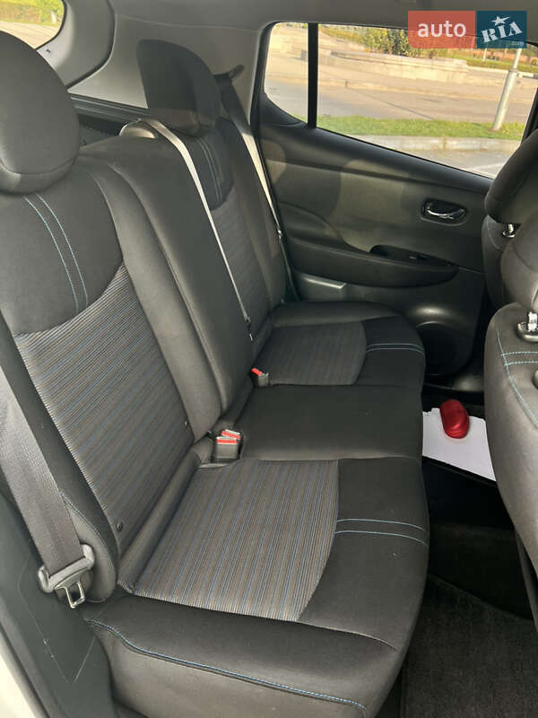 Хэтчбек Nissan Leaf 2018 в Ровно