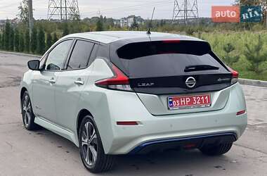 Хэтчбек Nissan Leaf 2018 в 