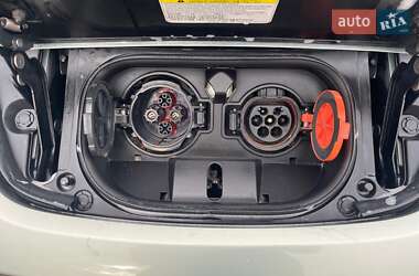 Хэтчбек Nissan Leaf 2018 в 