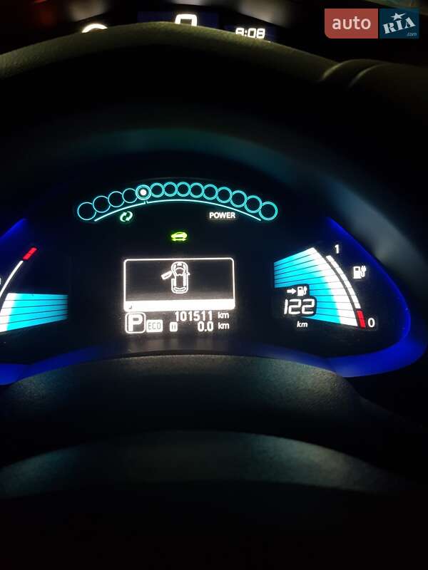 Хетчбек Nissan Leaf 2014 в Дніпрі