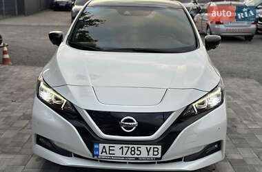 Хэтчбек Nissan Leaf 2018 в 