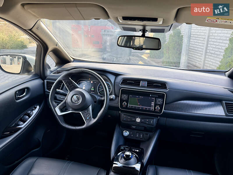 Хетчбек Nissan Leaf 2018 в Дніпрі фото 13 Хетчбек Nissan Leaf 2018 в Дніпрі