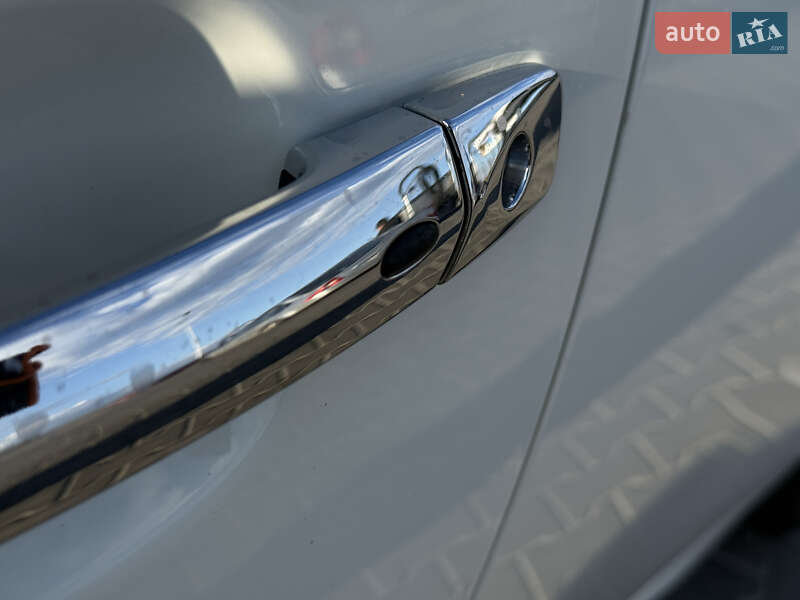 Хетчбек Nissan Leaf 2018 в Дніпрі фото 28 Хетчбек Nissan Leaf 2018 в Дніпрі