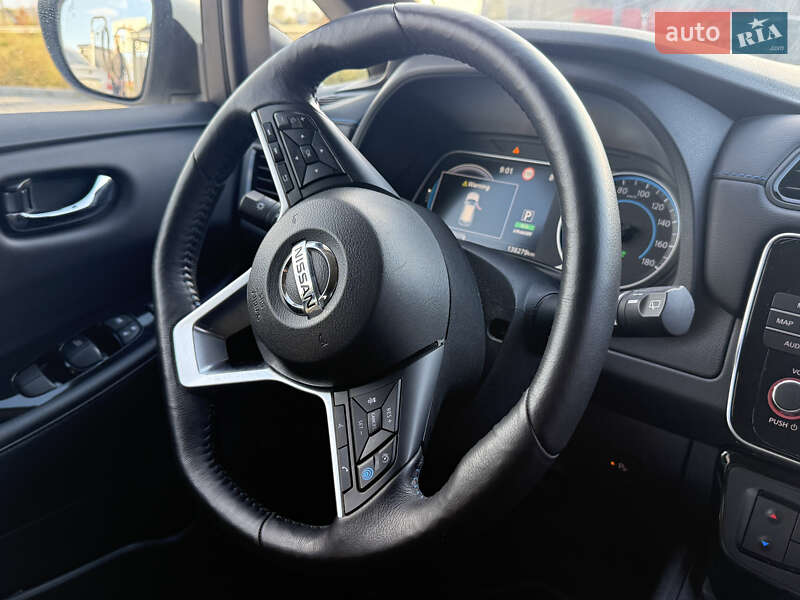 Хетчбек Nissan Leaf 2018 в Дніпрі фото 30 Хетчбек Nissan Leaf 2018 в Дніпрі