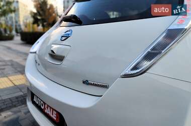 Хэтчбек Nissan Leaf 2014 в 