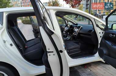 Хэтчбек Nissan Leaf 2014 в 