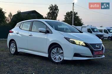 Хэтчбек Nissan Leaf 2020 в 