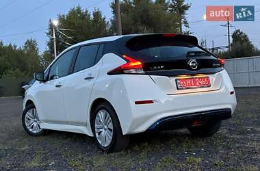 Хэтчбек Nissan Leaf 2020 в 