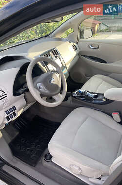 Хэтчбек Nissan Leaf 2012 в Ровно