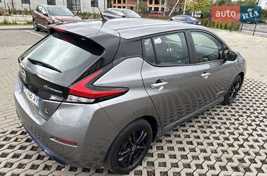 Хэтчбек Nissan Leaf 2019 в 
