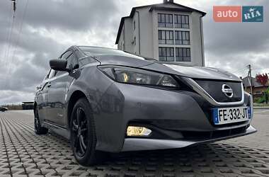 Хэтчбек Nissan Leaf 2019 в 