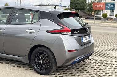 Хэтчбек Nissan Leaf 2019 в 