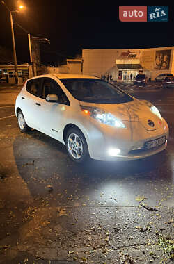 Хетчбек Nissan Leaf 2014 в Одесі