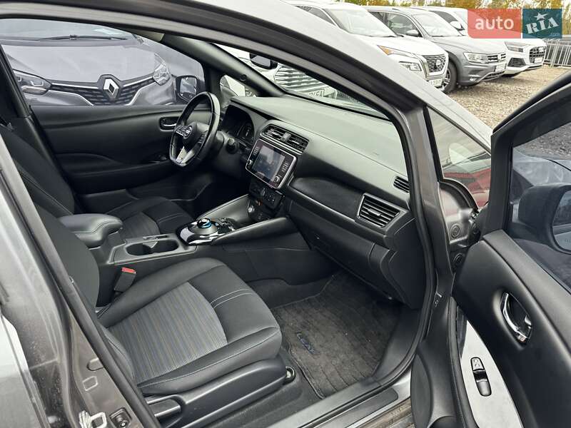 Хэтчбек Nissan Leaf 2020 в Киеве фото 23 Хэтчбек Nissan Leaf 2020 в Киеве