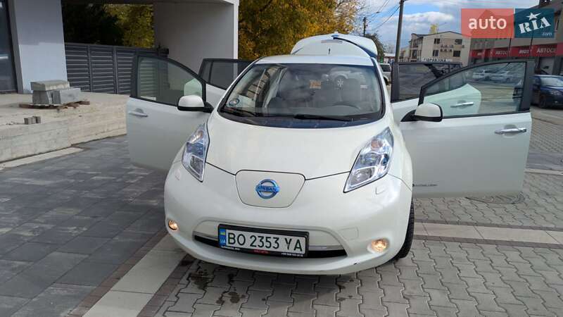 Хетчбек Nissan Leaf 2012 в Івано-Франківську фото 8 Хетчбек Nissan Leaf 2012 в Івано-Франківську