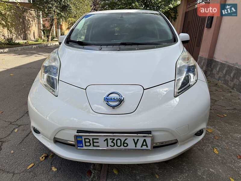 Хэтчбек Nissan Leaf 2015 в Херсоне фото 3 Хэтчбек Nissan Leaf 2015 в Херсоне