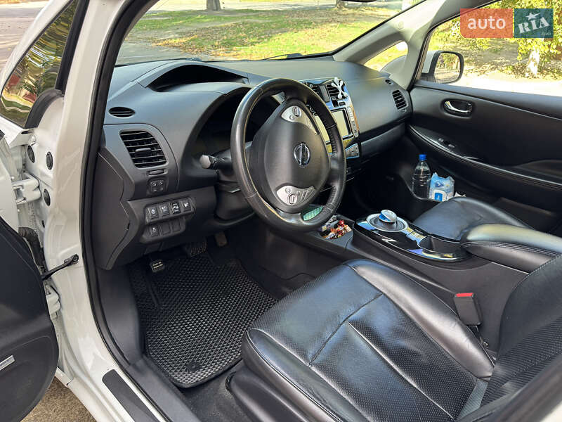 Хэтчбек Nissan Leaf 2015 в Херсоне фото 9 Хэтчбек Nissan Leaf 2015 в Херсоне