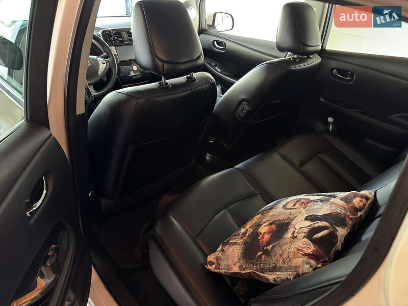 Хэтчбек Nissan Leaf 2015 в Херсоне фото 37 Хэтчбек Nissan Leaf 2015 в Херсоне