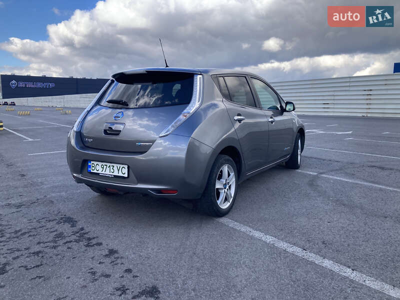 Хетчбек Nissan Leaf 2015 в Львові