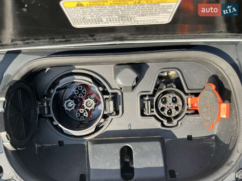 Хэтчбек Nissan Leaf 2020 в Одессе фото 22 Хэтчбек Nissan Leaf 2020 в Одессе