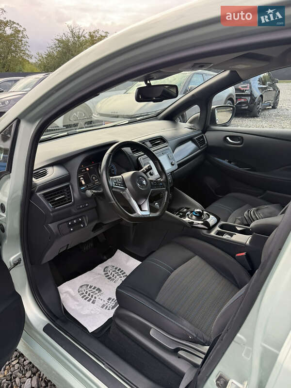 Хетчбек Nissan Leaf 2018 в Дрогобичі