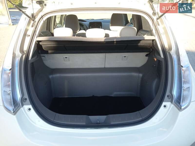 Хэтчбек Nissan Leaf 2012 в Коломые фото 6 Хэтчбек Nissan Leaf 2012 в Коломые