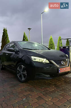 Хэтчбек Nissan Leaf 2019 в 
