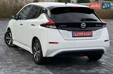 Хетчбек Nissan Leaf 2018 в 