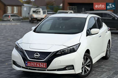 Хетчбек Nissan Leaf 2018 в 