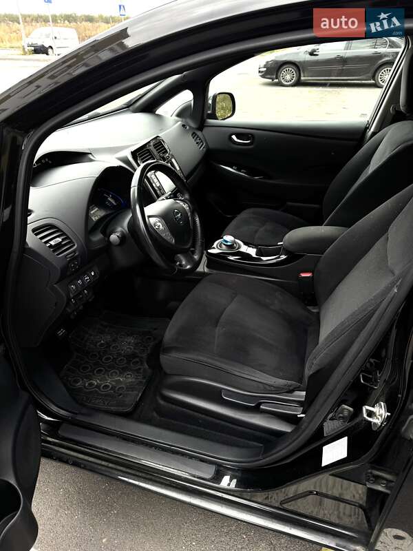 Хетчбек Nissan Leaf 2013 в Вінниці