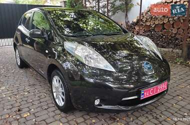 Хэтчбек Nissan Leaf 2015 в 