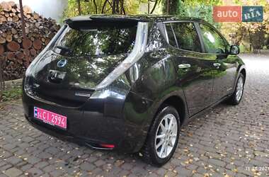 Хэтчбек Nissan Leaf 2015 в 