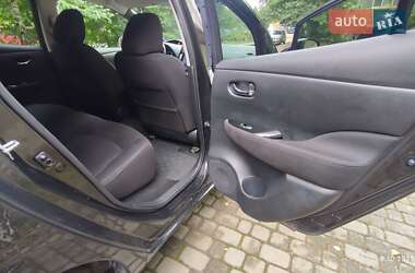 Хэтчбек Nissan Leaf 2015 в 
