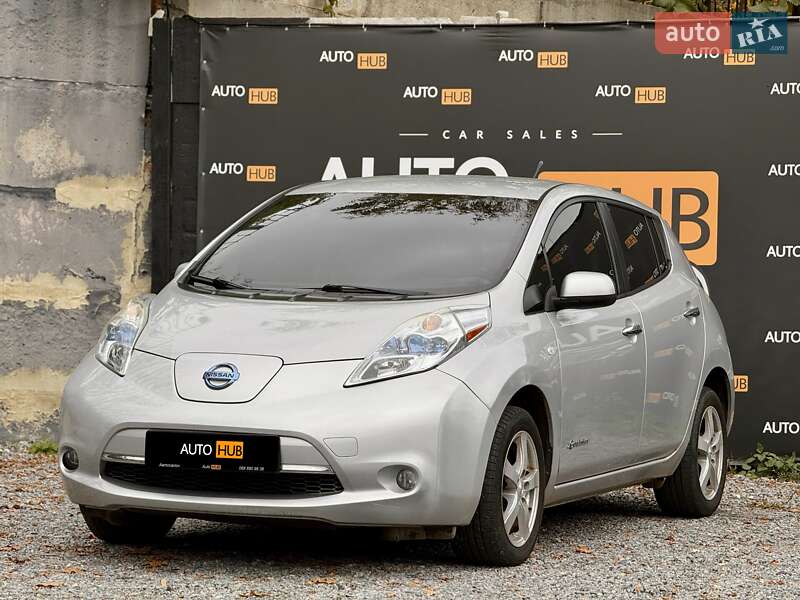 Хэтчбек Nissan Leaf 2011 в Харькове