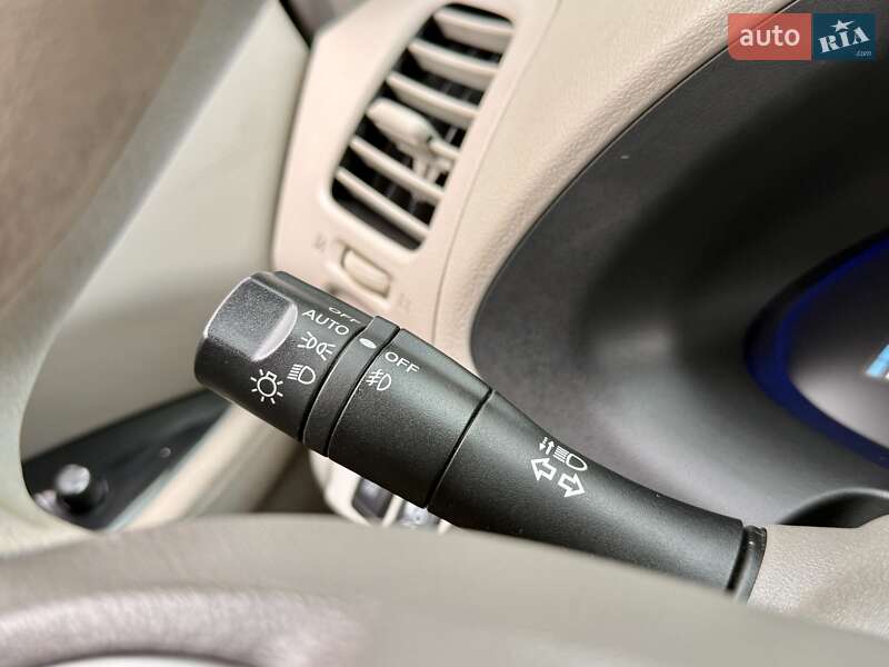 Хэтчбек Nissan Leaf 2011 в Харькове