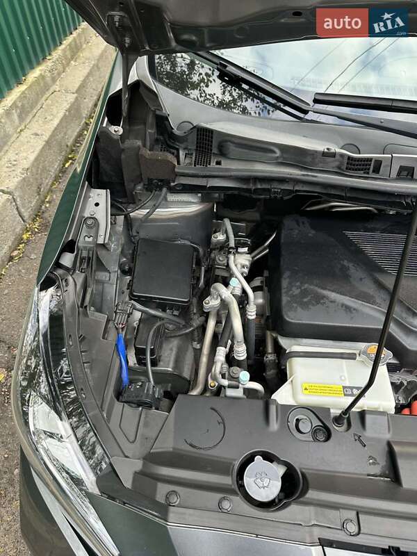 Хэтчбек Nissan Leaf 2019 в Фастове