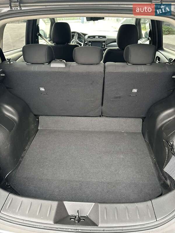 Хэтчбек Nissan Leaf 2019 в Фастове