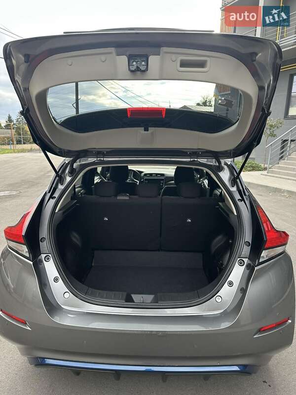 Хэтчбек Nissan Leaf 2019 в Фастове