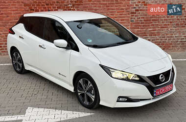 Хэтчбек Nissan Leaf 2021 в Тернополе