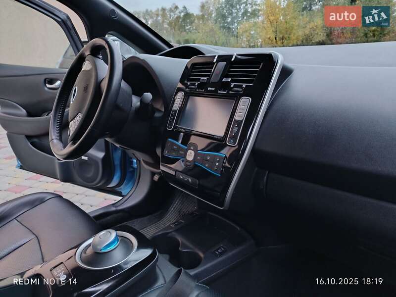 Хетчбек Nissan Leaf 2013 в Івано-Франківську