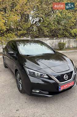 Хэтчбек Nissan Leaf 2018 в Каменском