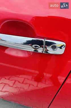 Хэтчбек Nissan Leaf 2016 в 