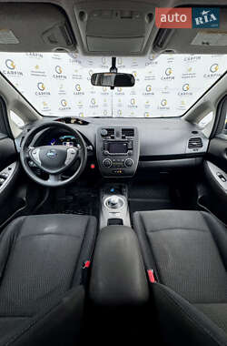 Хэтчбек Nissan Leaf 2016 в 