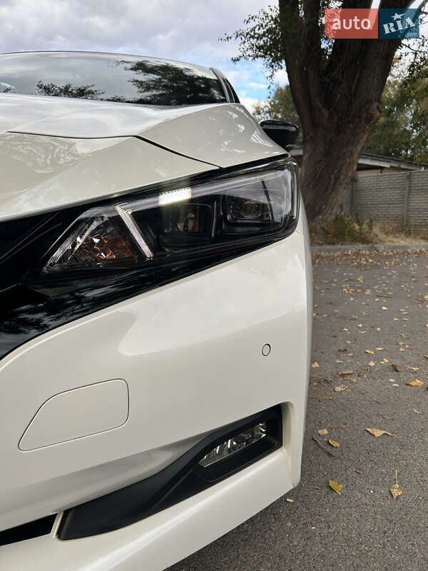 Хэтчбек Nissan Leaf 2023 в Днепре фото 10 Хэтчбек Nissan Leaf 2023 в Днепре