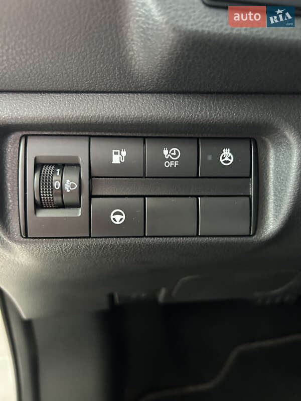 Хэтчбек Nissan Leaf 2023 в Днепре фото 29 Хэтчбек Nissan Leaf 2023 в Днепре