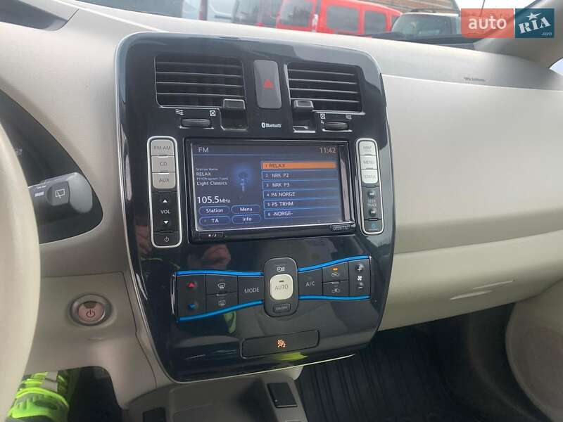 Хэтчбек Nissan Leaf 2013 в Луцке фото 13 Хэтчбек Nissan Leaf 2013 в Луцке